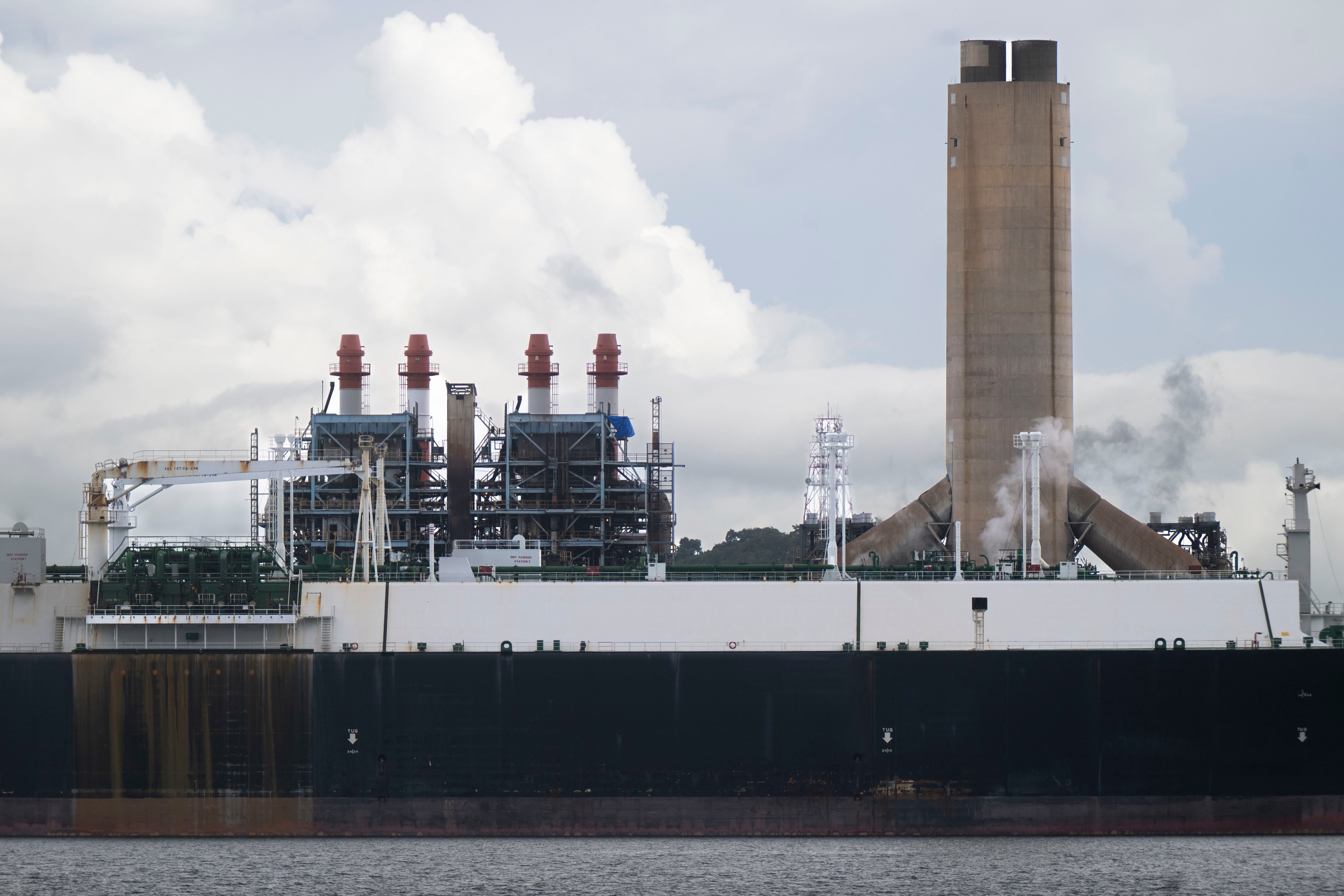 Apagones selectivos dejan a sobre 140,000 abonados de LUMA Energy sin servicio de energía eléctrica