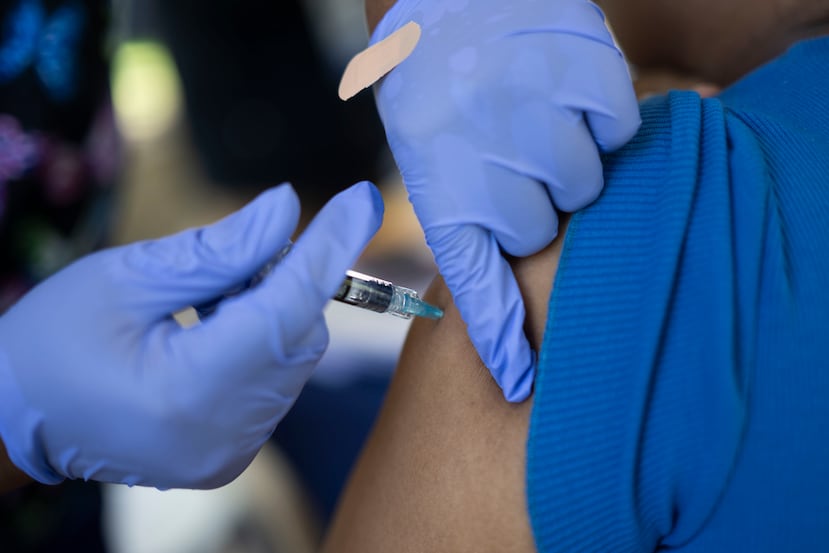 Las nuevas recomendaciones sobre vacunas hacen caso omiso de las orientaciones médicas existentes desde hace mucho tiempo
Feria de Salud, Comunidad Dominicana, Misión Médica Internacional, Bario Obrero, Vacunación, Vacuna, Influenza