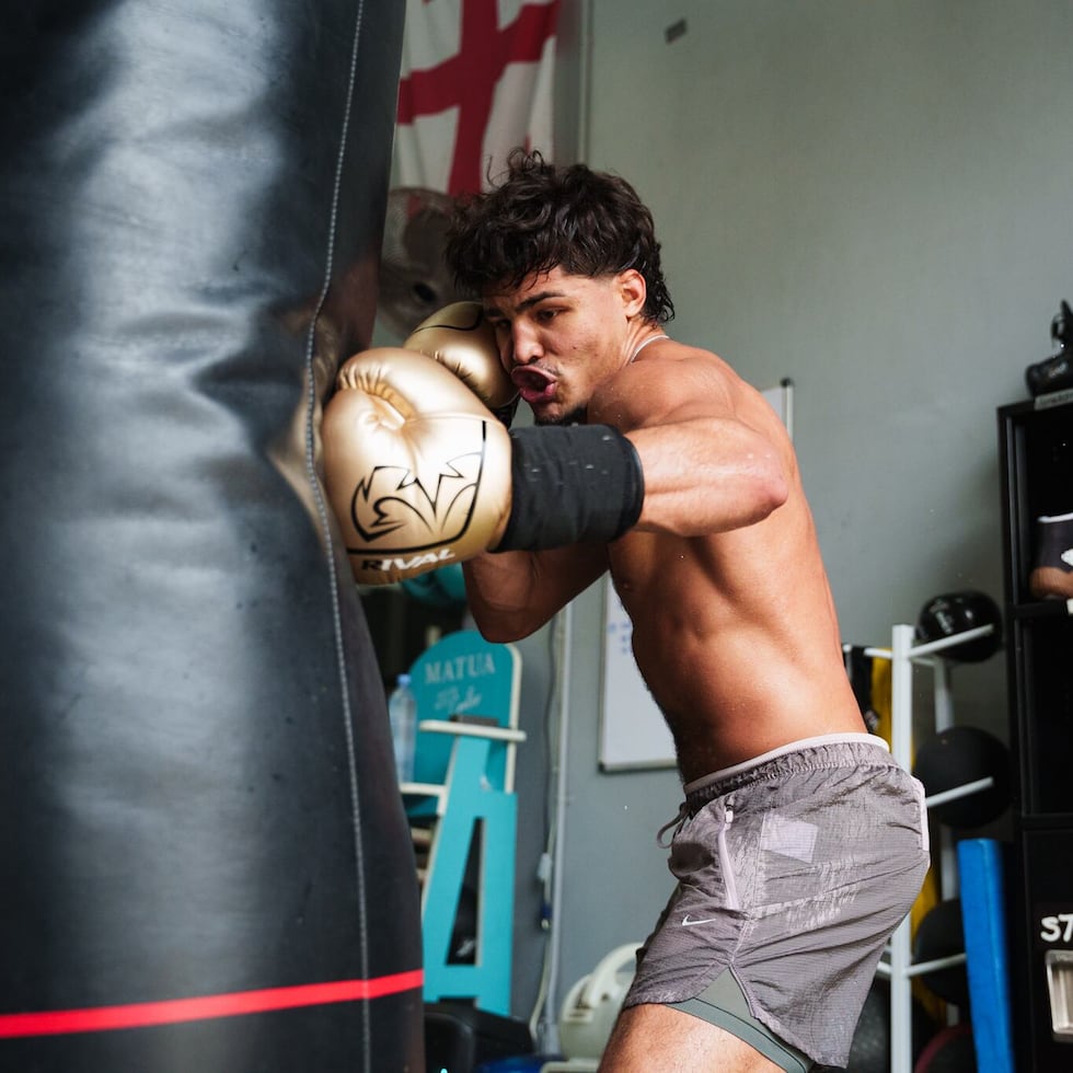 Xander Zayas is in the final stages of his preparation for his unification fight against Abass Baraou.