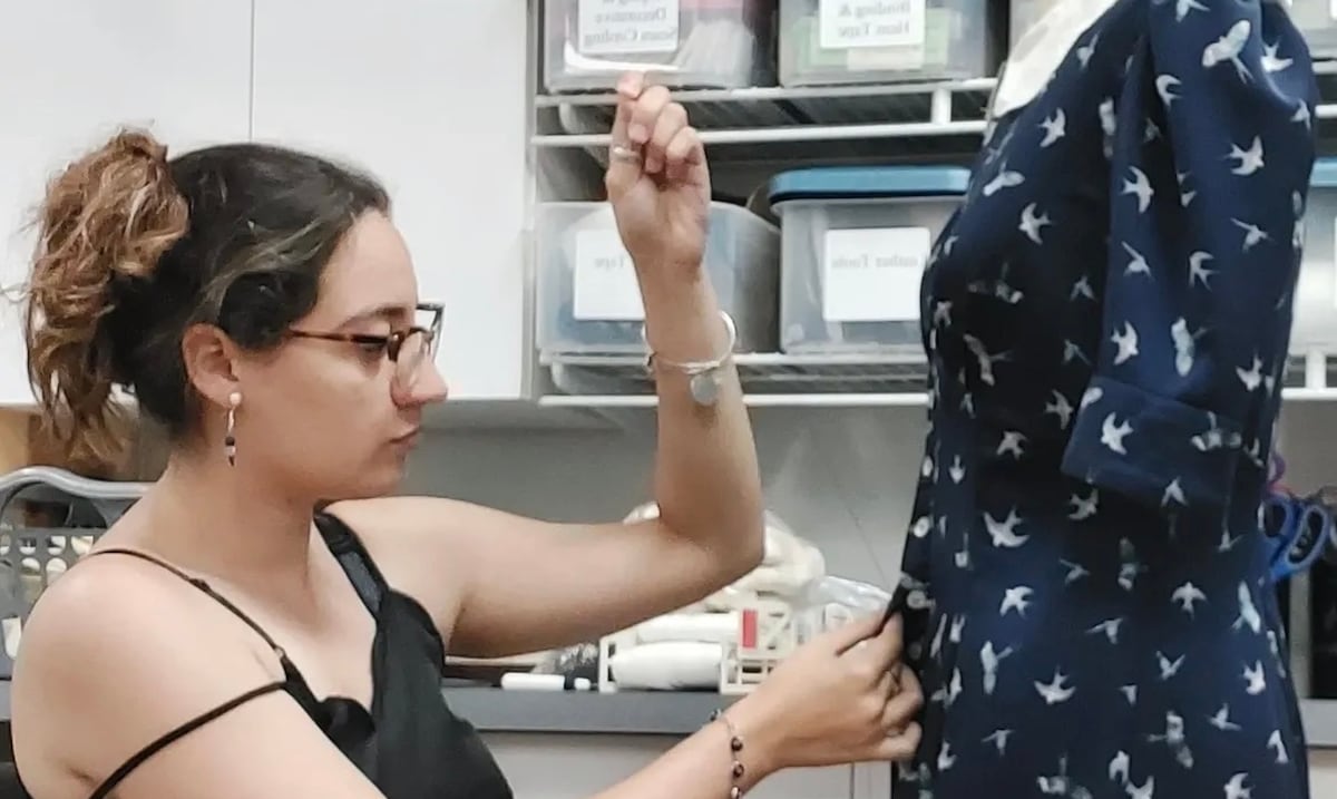 Artista boricua Anna Teressa Soto Andújar brilla en maestría de manejo de escenario en Yale