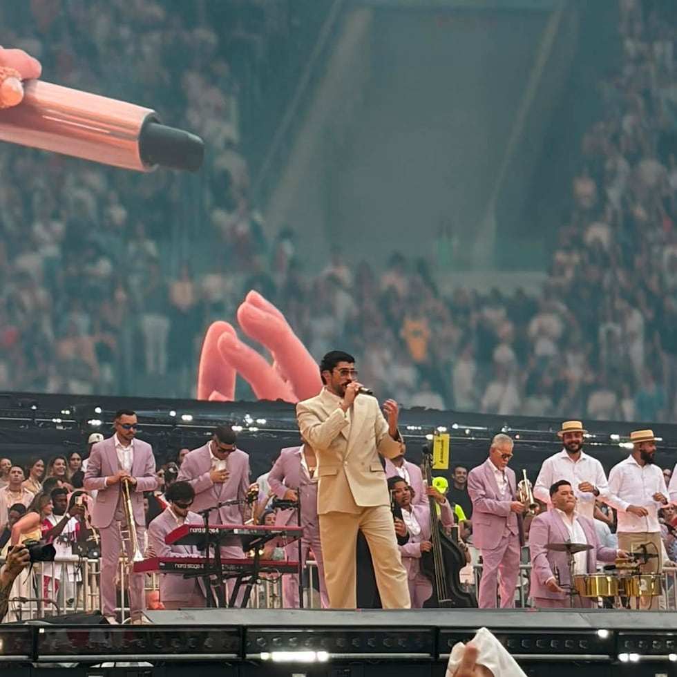 Bad Bunny celebró este sábado el primero de 10 conciertos en Madrid.