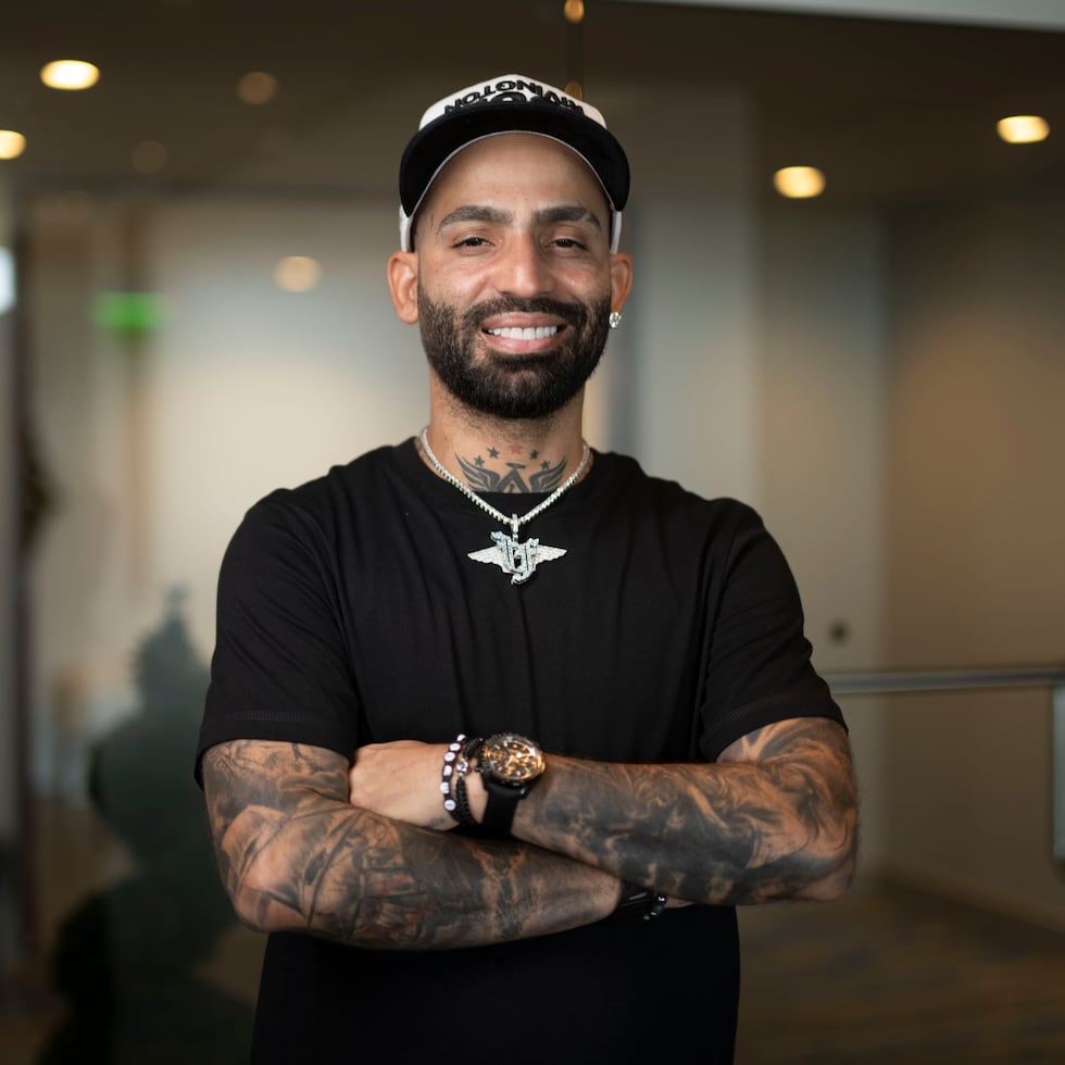 Arcángel tiene esta tarde un encuentro con los medios para presentar su nuevo disco.