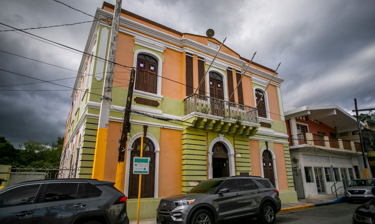 Polémica por contrato en Lajas: contralora revela que secretaria municipal elevó ilegalmente el monto a pagar