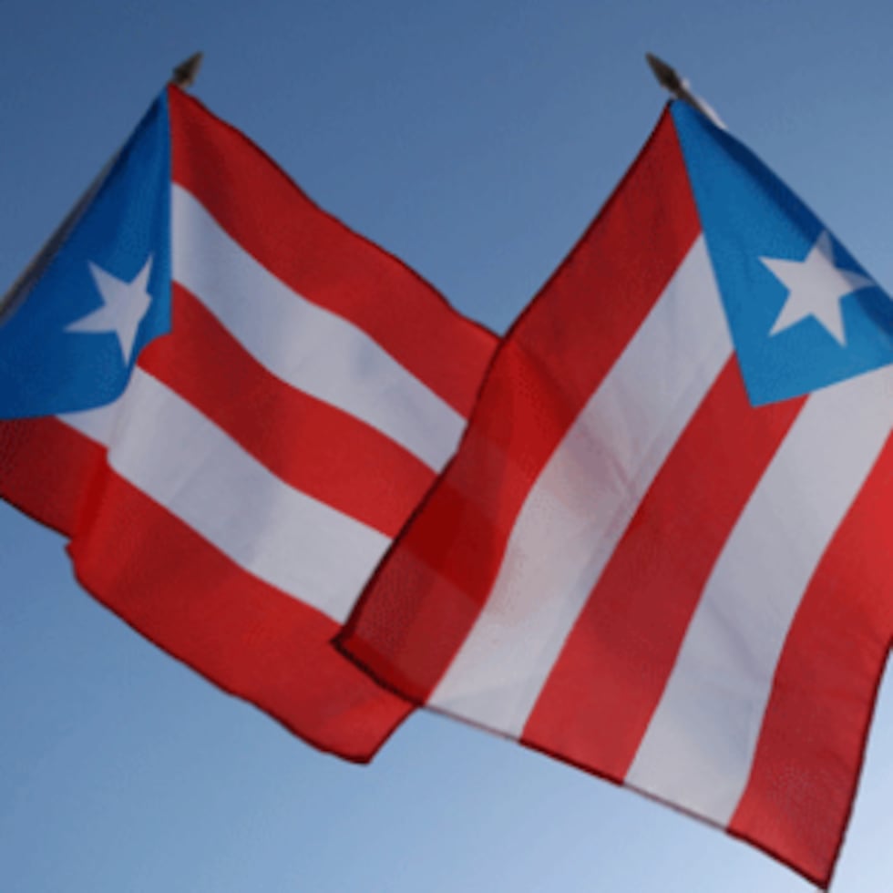 Este día es reconocido como feriado en Puerto Rico y por tanto las entidades estatales, al igual que las escuelas y algunas compañías privadas lo dan libre a sus empleados.