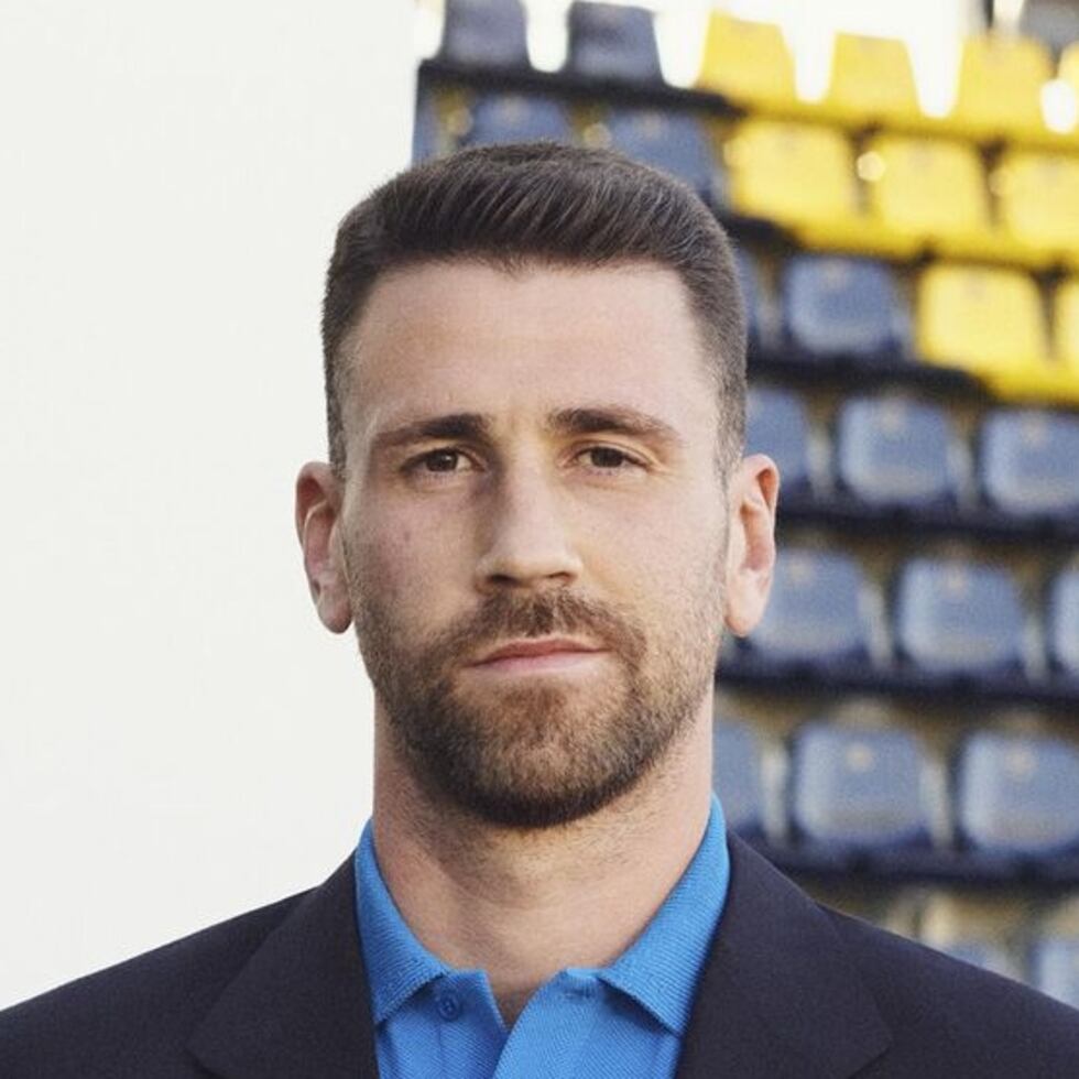 La casa de moda Loewe firmó un acuerdo, de cuatro años, para vestir a las selecciones de fútbol masculinas y femeninas de España.
