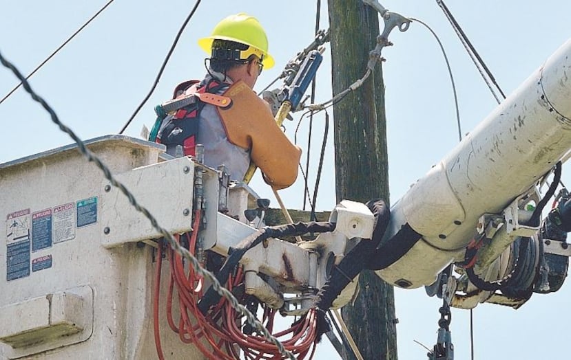 Las brigadas de personal técnico de la AEE trabajarán en el mantenimiento de 8:00 a.m. a 3:00 p.m. (Archivo de GFR Media)