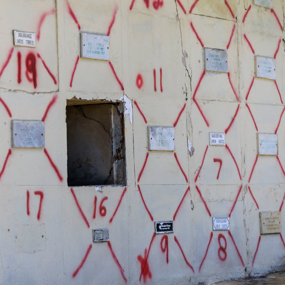 The 200 exhumations at the Trujillo Alto municipal cemetery will take about two weeks, estimated administrator Víctor Rodríguez Colón.