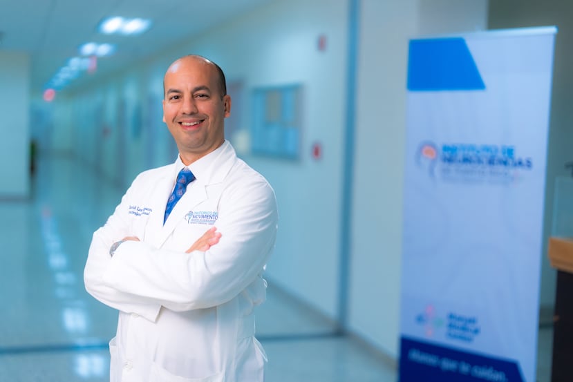 Doctor David Lozada, neurocirujano funcional, director de la sección de Trastornos del Movimiento del Instituto de Neurociencias de Puerto Rico, en el Manatí Medical Center, y el único en la isla que realiza la cirugía de estimulación cerebral profunda.