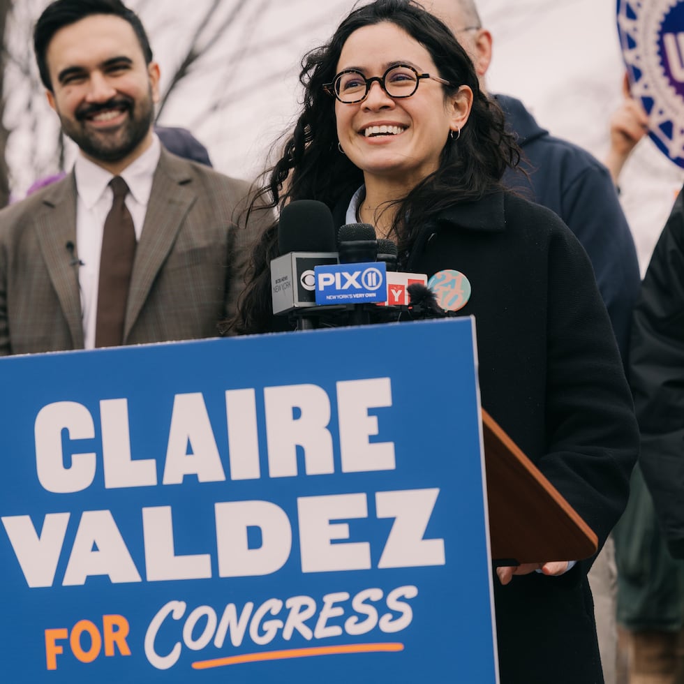 Claire Valdez ganó convincentemente la candidatura demócrata a la Cámara baja federal por el distrito 7, el escaño que ahora ocupa Nydia Velázquez.