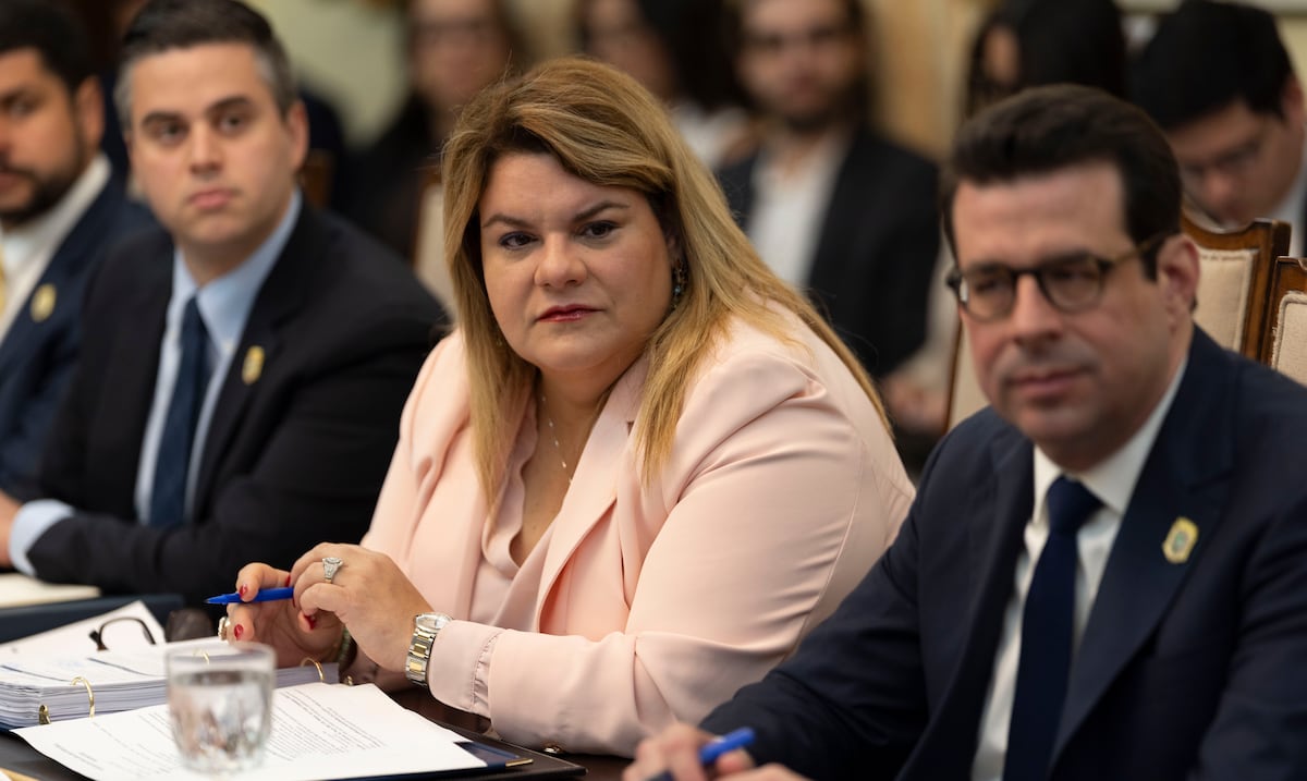 González anuncia mensaje público en medio de controversia contra Francisco Domenech