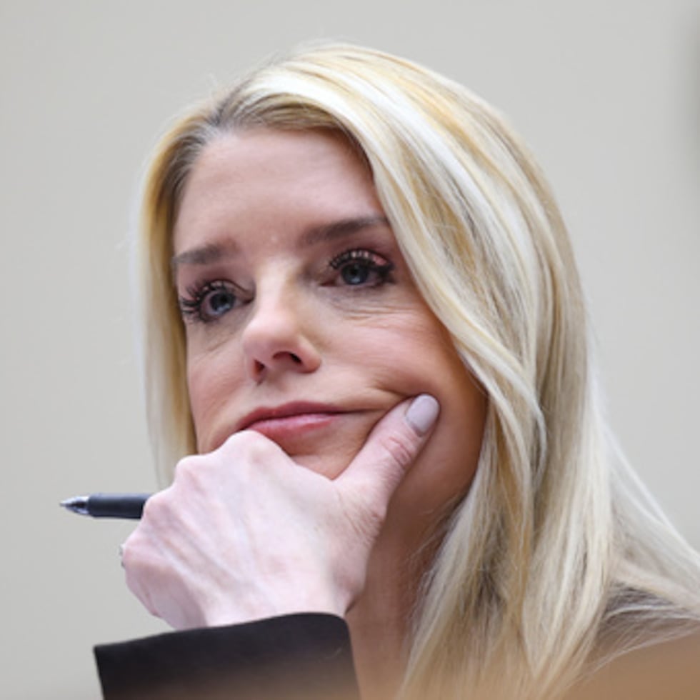 La fiscal general Pam Bondi.