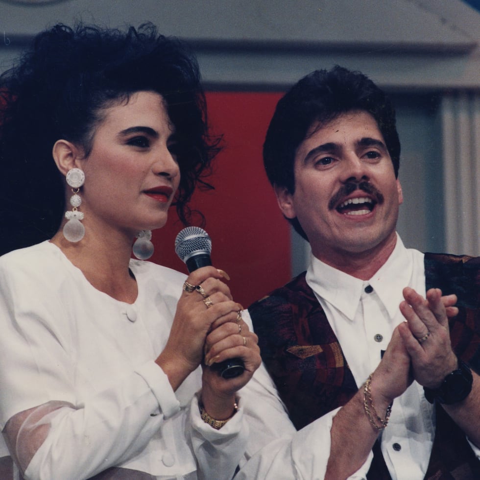13 de enero de 1992. Jaileen Cintron y Antonio Sanchez "El Gangster" en No te duermas. Foto de Andy Simounet.