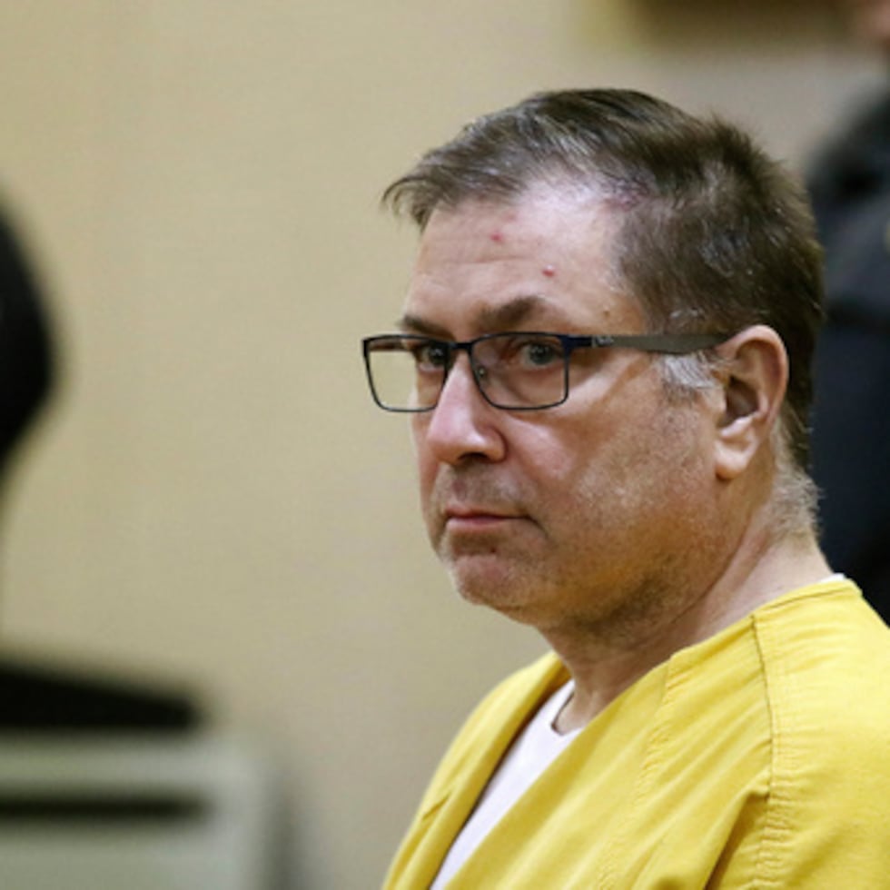 Paul Caneiro comparece para su comparecencia en los asesinatos de su hermano y la familia de su hermano, ante el juez Joseph W. Oxley en el tribunal del condado de Monmouth en Freehold, Nueva Jersey, el lunes 18 de marzo de 2019.