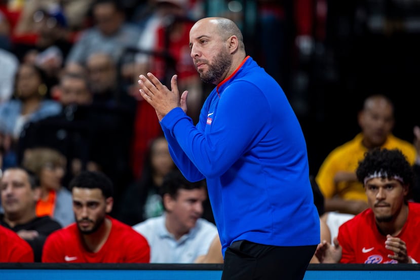 Carlos González, dirigente del Equipo Nacional y de los Gigantes de Carolina.