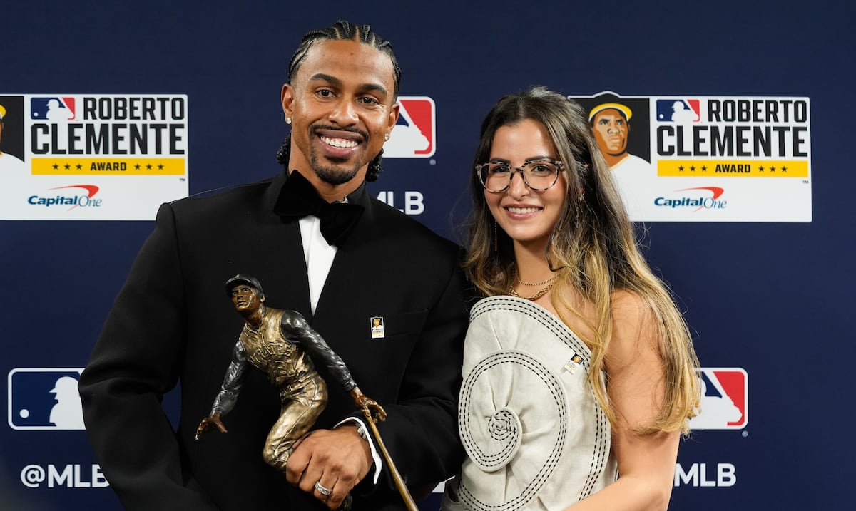 Francisco Lindor recibe el Premio Roberto Clemente 2026 en la Serie Mundial