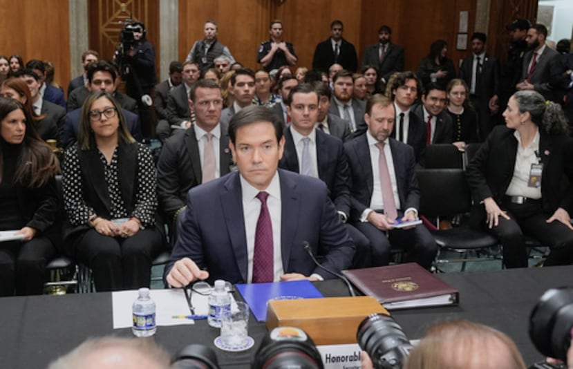 El secretario de Estado Marco Rubio comparece ante la Comisión de Relaciones Exteriores del Senado, en el Capitolio, el miércoles 28 de enero de 2026, en Washington. (AP Photo/Mariam Zuhaib)