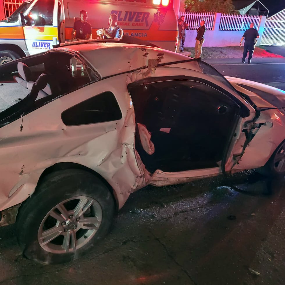 Lara Camila González Ortiz, de 21 años, falleció al salir expulsada del automóvil conducido por Melvin Mathews Medina, quien estaba bajo efectos de bebidas embriagantes, según la pesquisa de las autoridades.