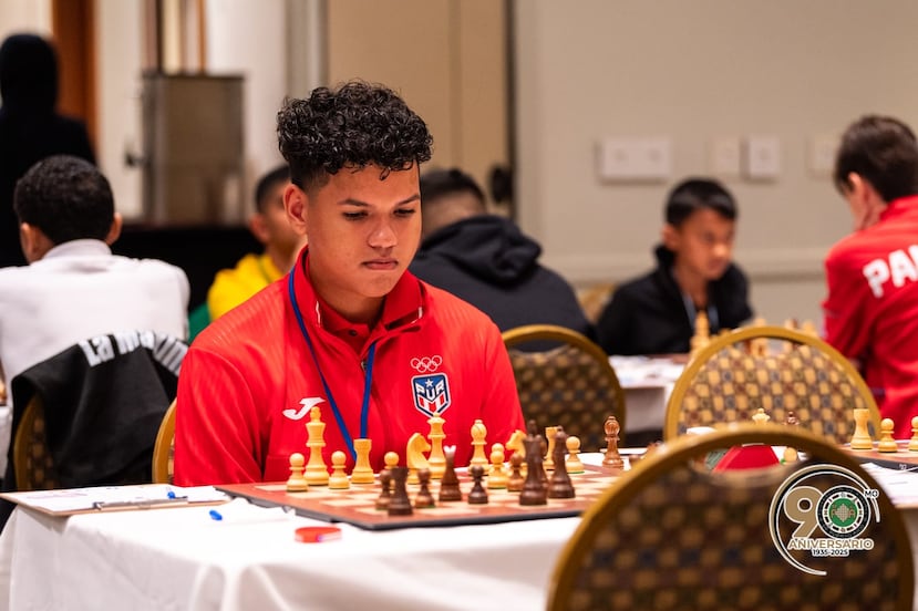 Malcom Pérez Quiñones, de 15 años y vecino de Yauco, juega desde pequeño y ha participado de torneos internacionales de ajedrez en República Dominicana, Colombia y El Salvador.