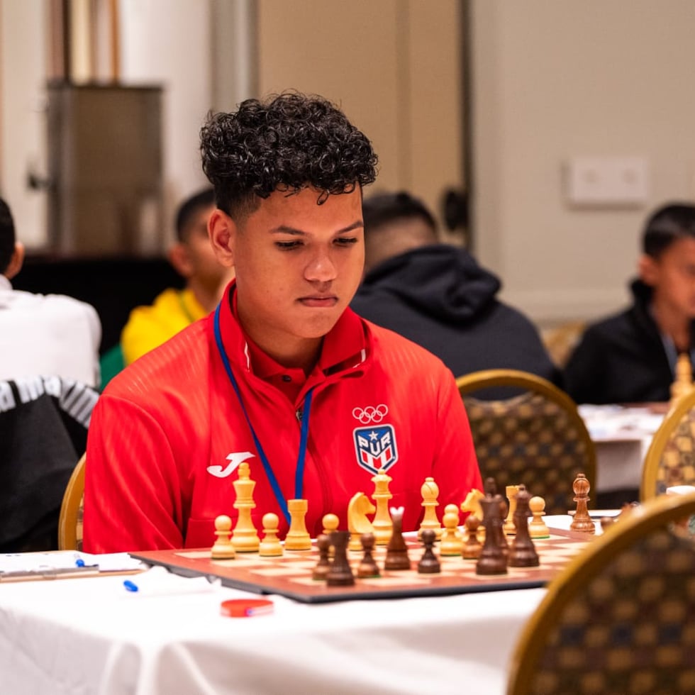 Malcom Pérez Quiñones, de 15 años y vecino de Yauco, juega desde pequeño y ha participado de torneos internacionales de ajedrez en República Dominicana, Colombia y El Salvador.
