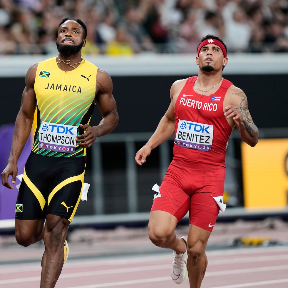 El boricua Eloy Benítez, a la derecha, corrió 6.56 segundos y finalizó segundo en la prueba de los 60 metros del New Balance Grand Prix.