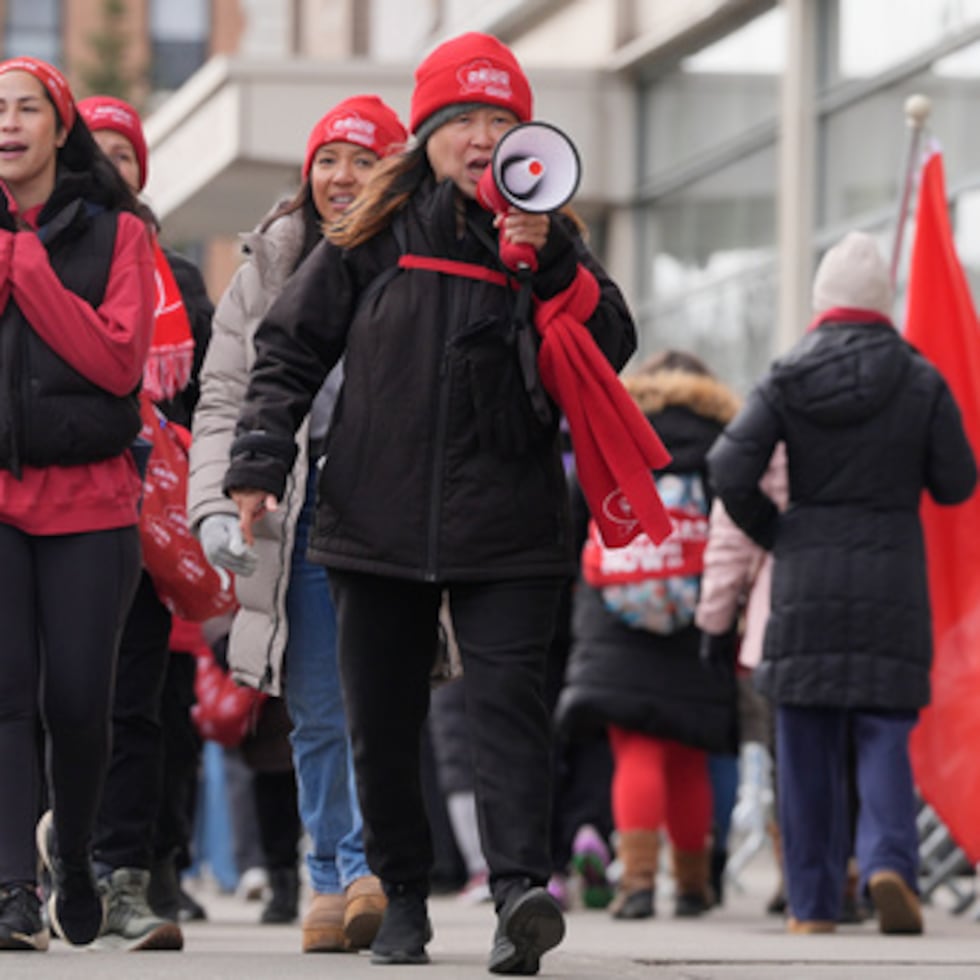 Más de 4,000 enfermeras del sistema privado NewYork Presbyterian se declararon en huelga el 12 de enero.