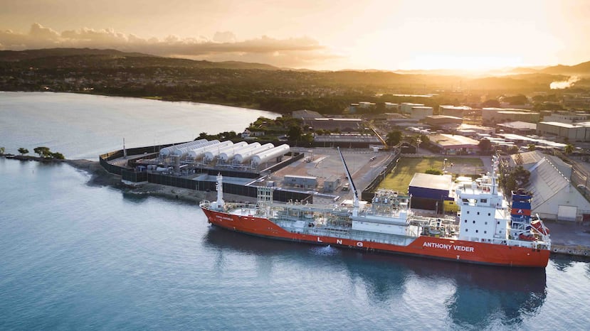 Instalaciones de gas natural que la compañía New Fortress Energy maneja en Montego Bay, Jamaica. (Suministrada)