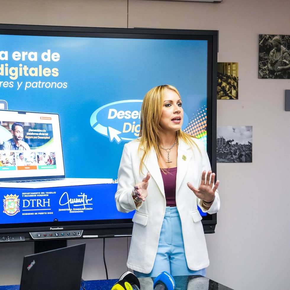 Secretary María del Pilar Vélez Casanova during the launch of the new platform.