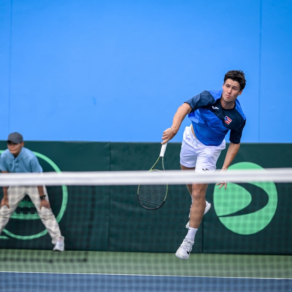 Los boricuas Noah Hernández (en la foto) y Leonardo Vega se enfrentaron a los tailandeses Pruchya Isaro y Maximus Jones.