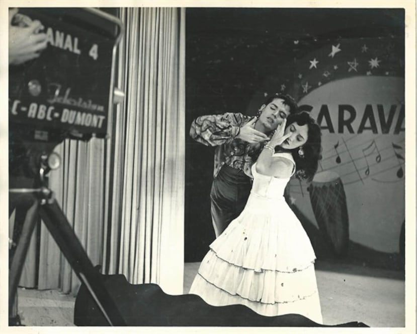 Mercado en una filmación en Wapa TV. Partici[pó en más de una decena de novelas.