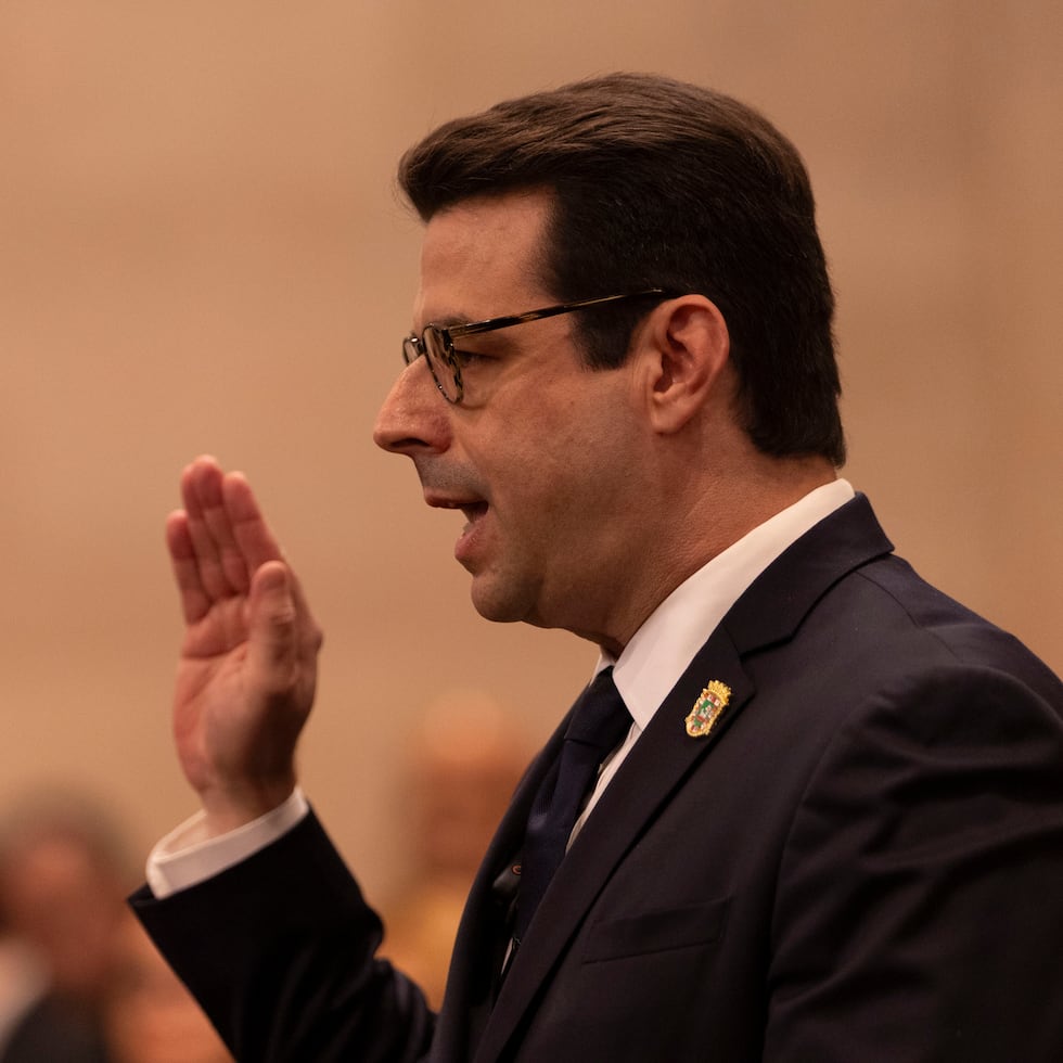 Domenech sostuvo que, tras su salida de Politank, estableció mecanismos para inhibirse de la evaluación de los contratos que involucren a clientes de la firma, pero no existe documento que detalle en qué consiste ese proceso.