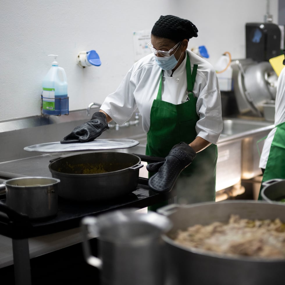 La Autoridad Escolar de Alimentos no logró identificar escuelas específicas en las que se hayan reportado problemas con el suministro de otros alimentos.
