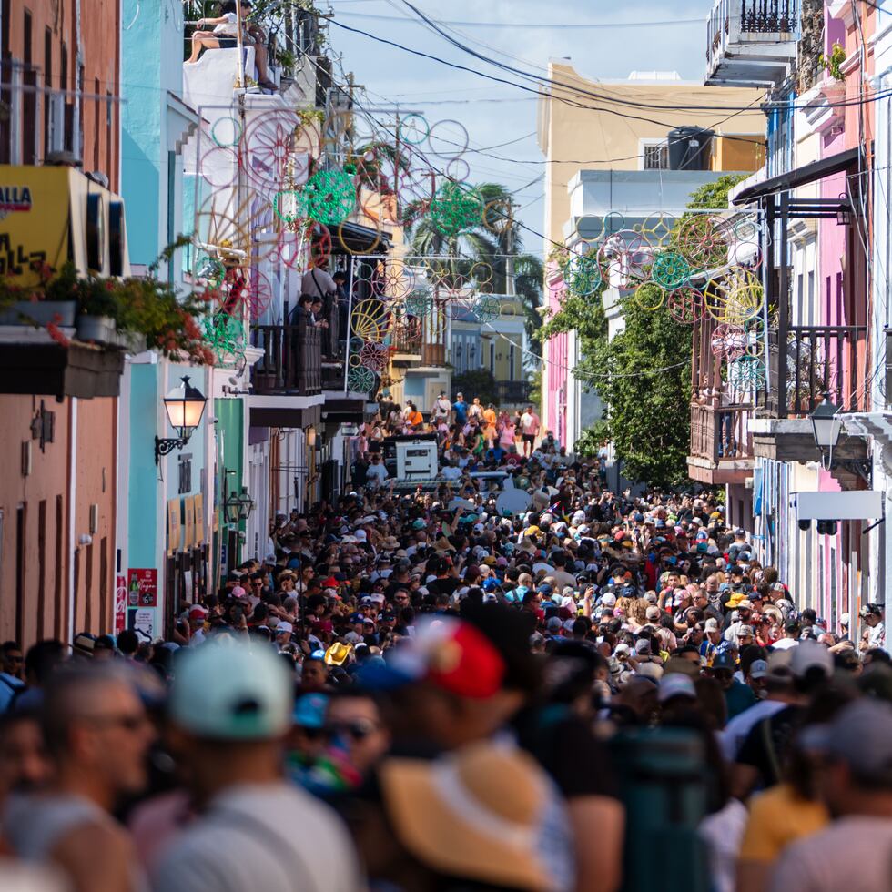 Las Fiestas de la Calle San Sebastián de 2026 establecieron un récord de asistencia con un estimado de 1,083,881 personas durante los cuatro días del evento.