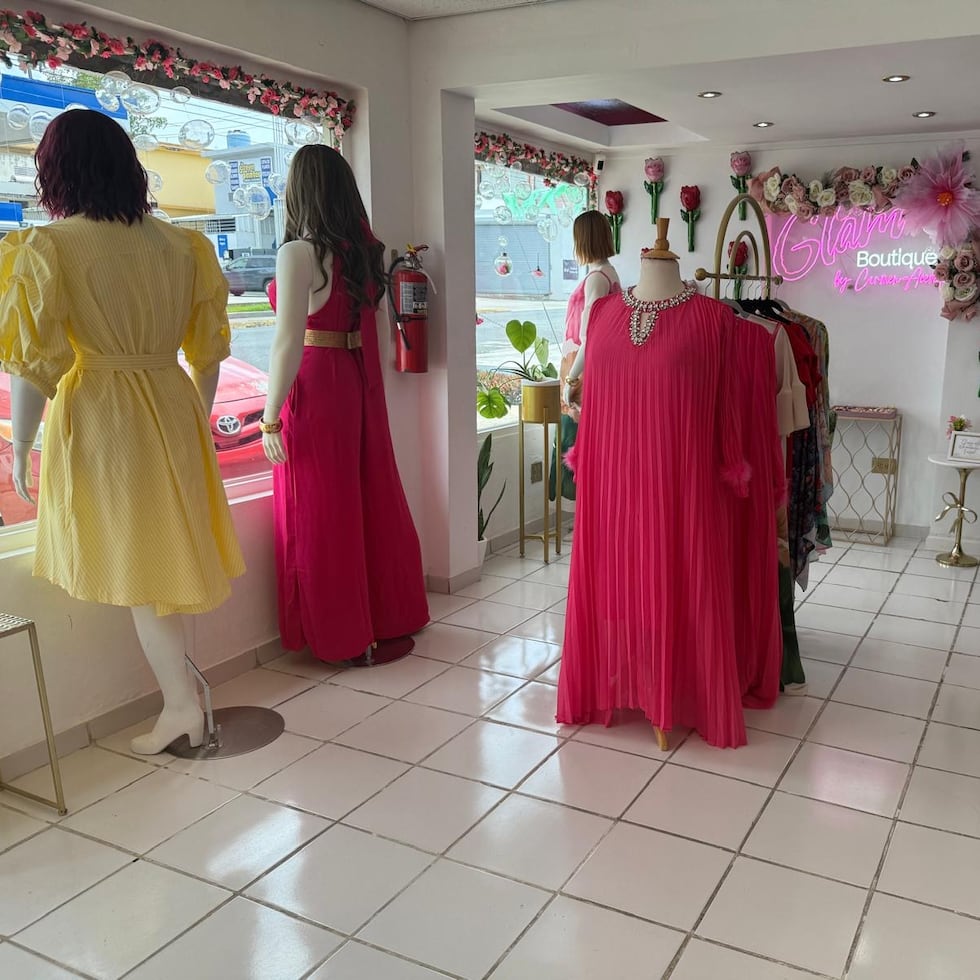Glam Boutique by Carmen Acevedo: Boutique de ropa plus.
https://www.facebook.com/GlambyCarmenAcevedo/