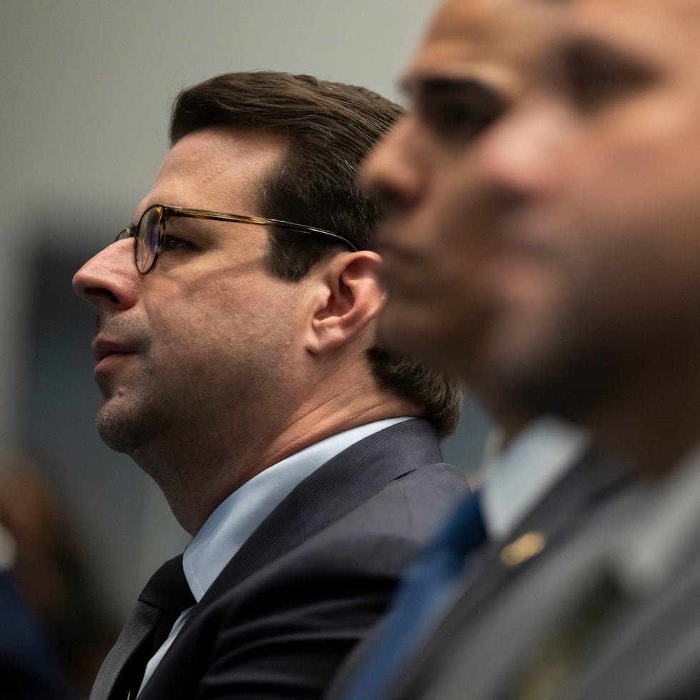 Francisco Domenech responded in the affirmative to a question about whether there was any firm advocating the cancellation of the contract with the firm Deloitte.