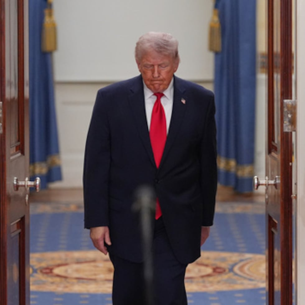 El presidente Donald Trump cuando se aproximaba a ofrecer el mensaje de la semana pasada a la nación estadounidense.