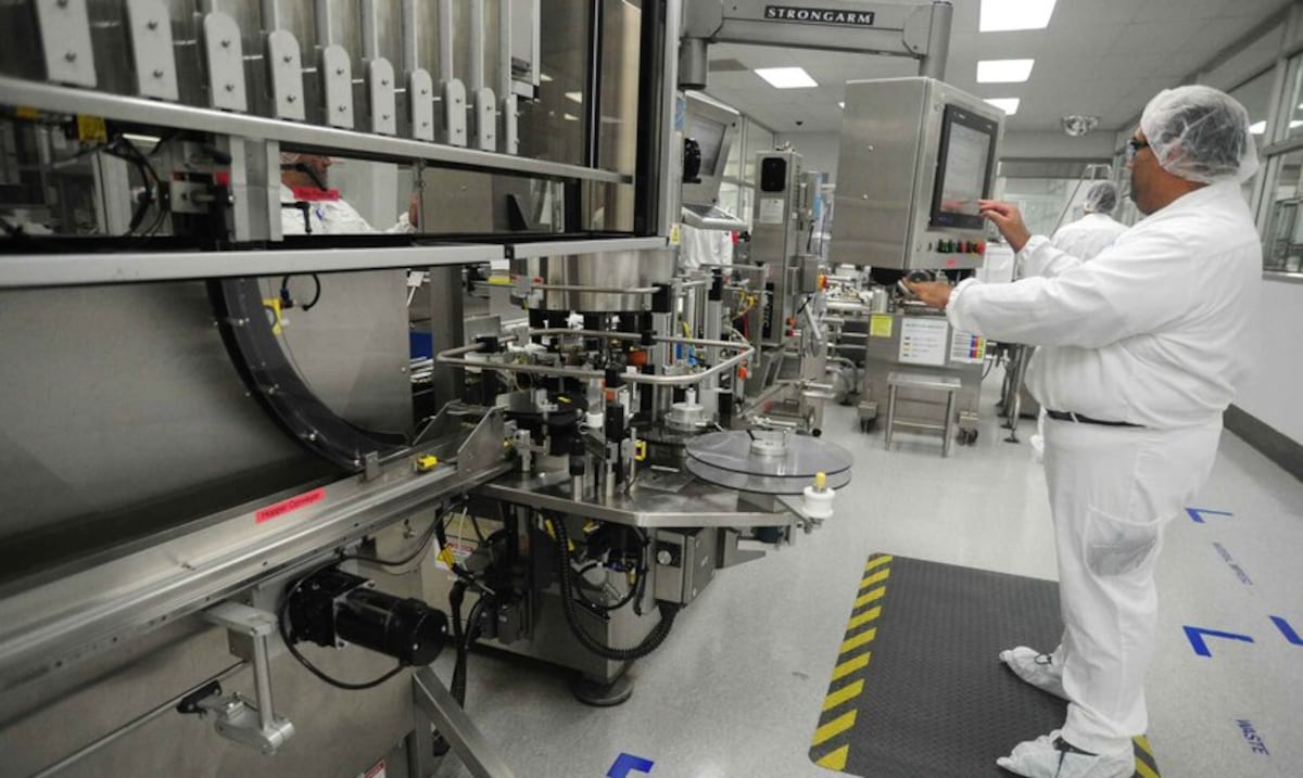 Empleo en manufactura de Puerto Rico cae 49.3% en 35 años por automatización