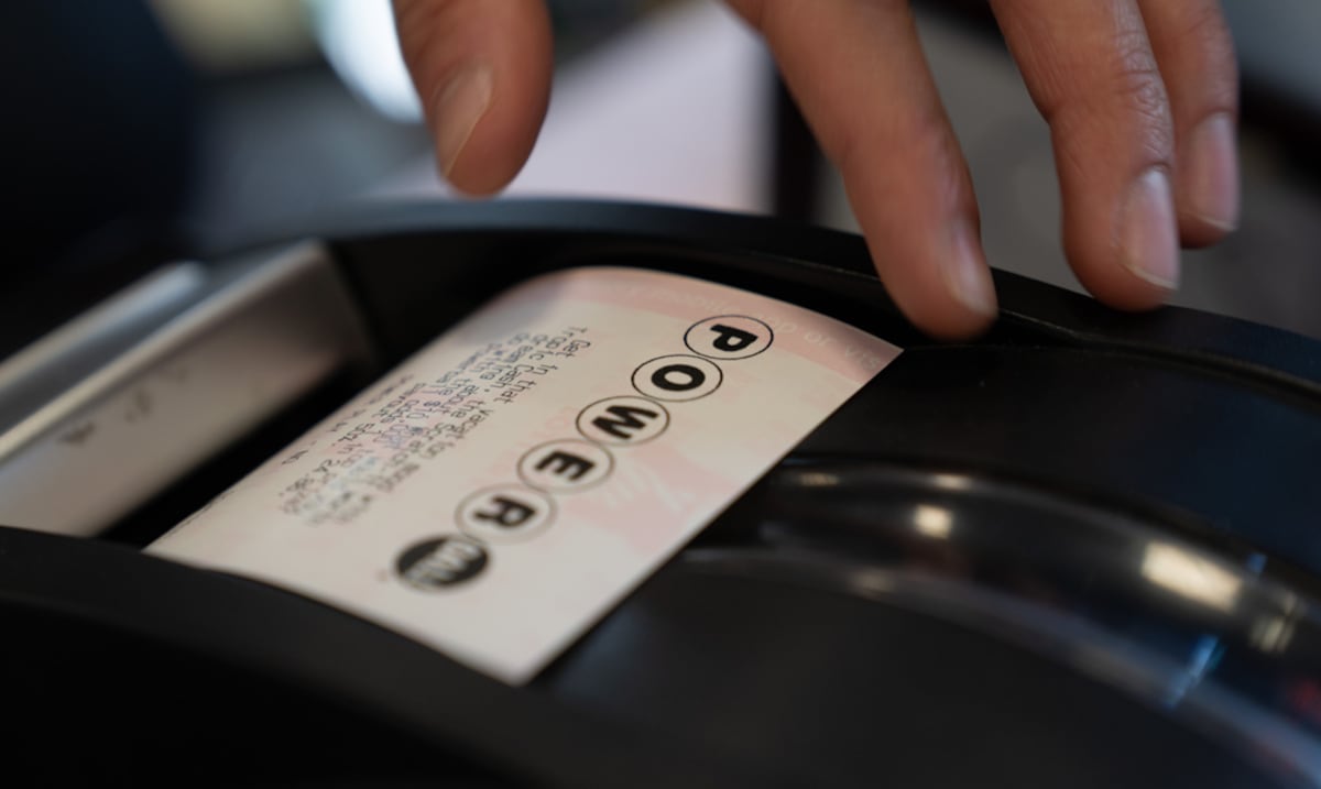 “Jackpot” compartido: dos ganadores se reparten los $143 millones del Powerball