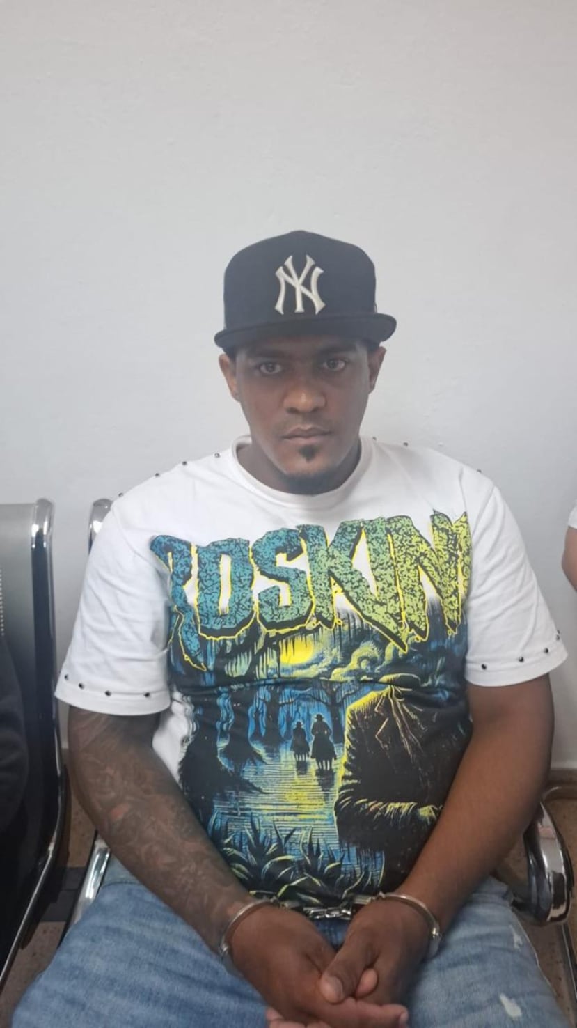 El detenido fue identificado como Wedelyn Orlando Reyes Rodríguez, alias “Wesllin”, de 28 años,