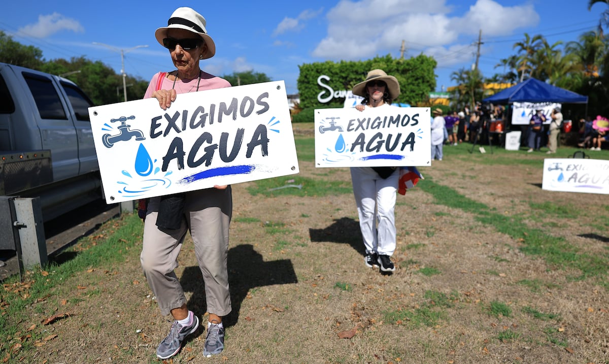 “No vamos a guardar silencio”: manifestantes reclaman acción en la AAA ante problemas con el servicio de agua