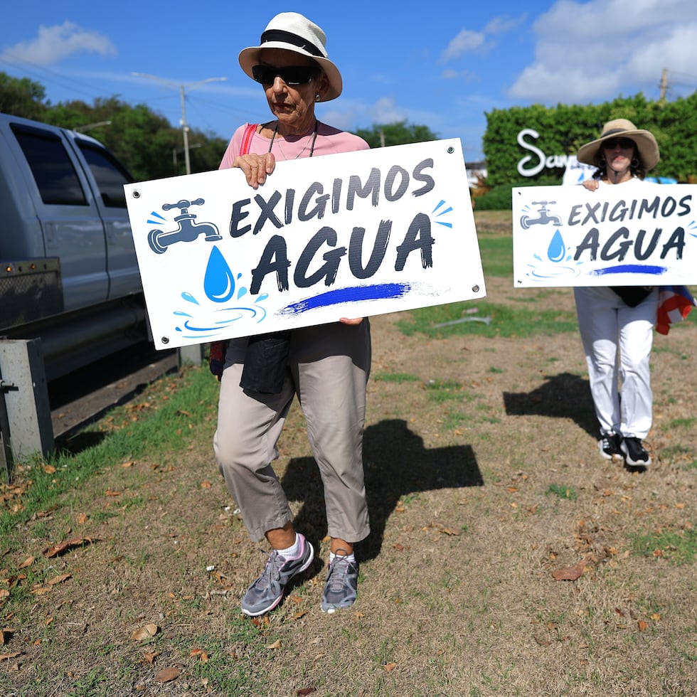 Además de las deficiencias en el estado operacional del servicio actualmente, la coalición “Exigimos Agua” también protesta por el manejo administrativo de la AAA.