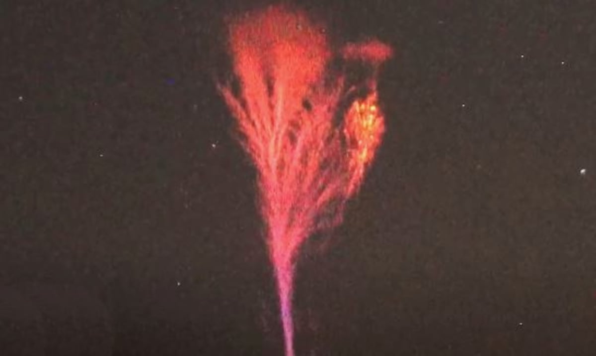 Captan raro rayo gigante durante tormenta eléctrica en Cabo Rojo