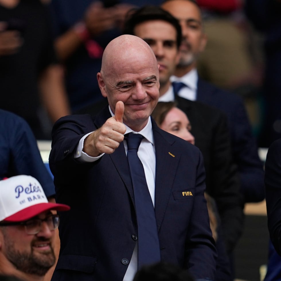 El presidente de la FIFA, Gianni Infantino, señaló que la FIFA analizará una posible ampliación del torneo a 64 participantes.