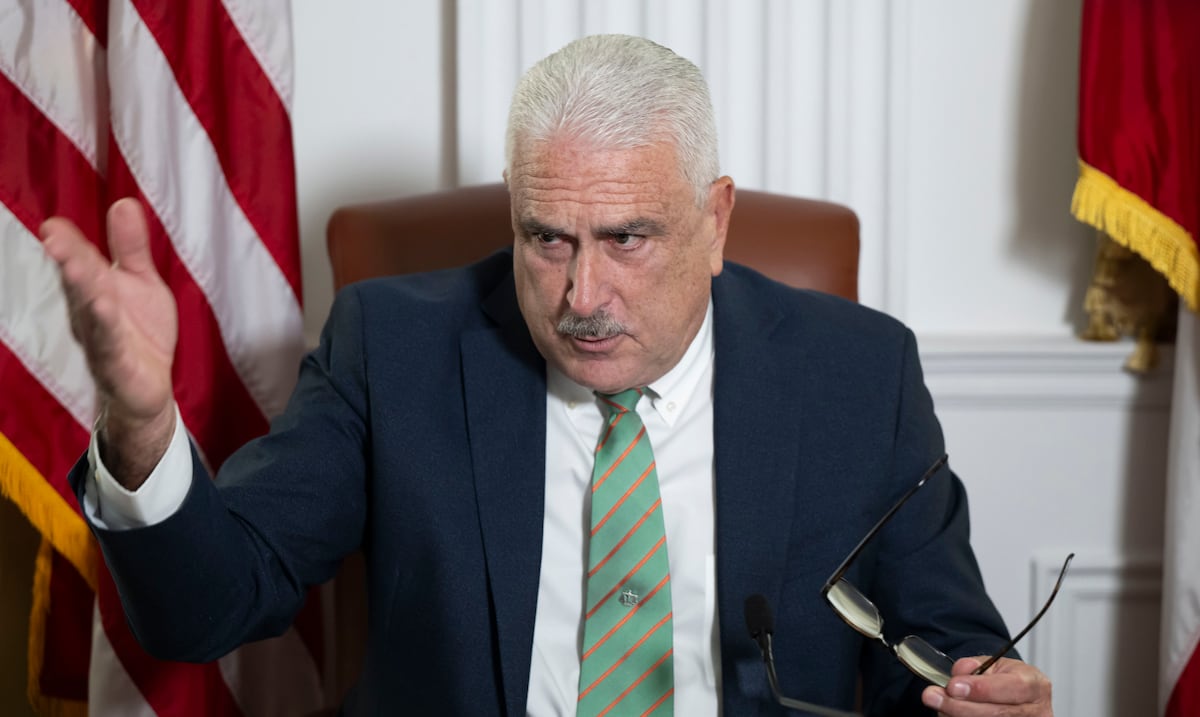 Líderes políticos reaccionan a la salida de Domenech y García de la Gobernación