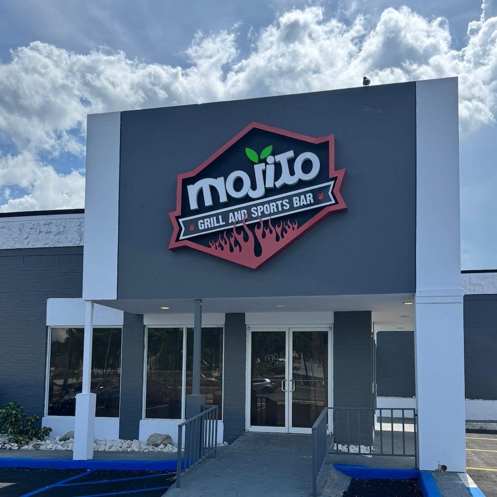 Con restaurantes exitosos en Salinas, Guayama y Hatillo, Mojito Grill & Sport Bar se ha posicionado como un referente en la gastronomía local moderna.