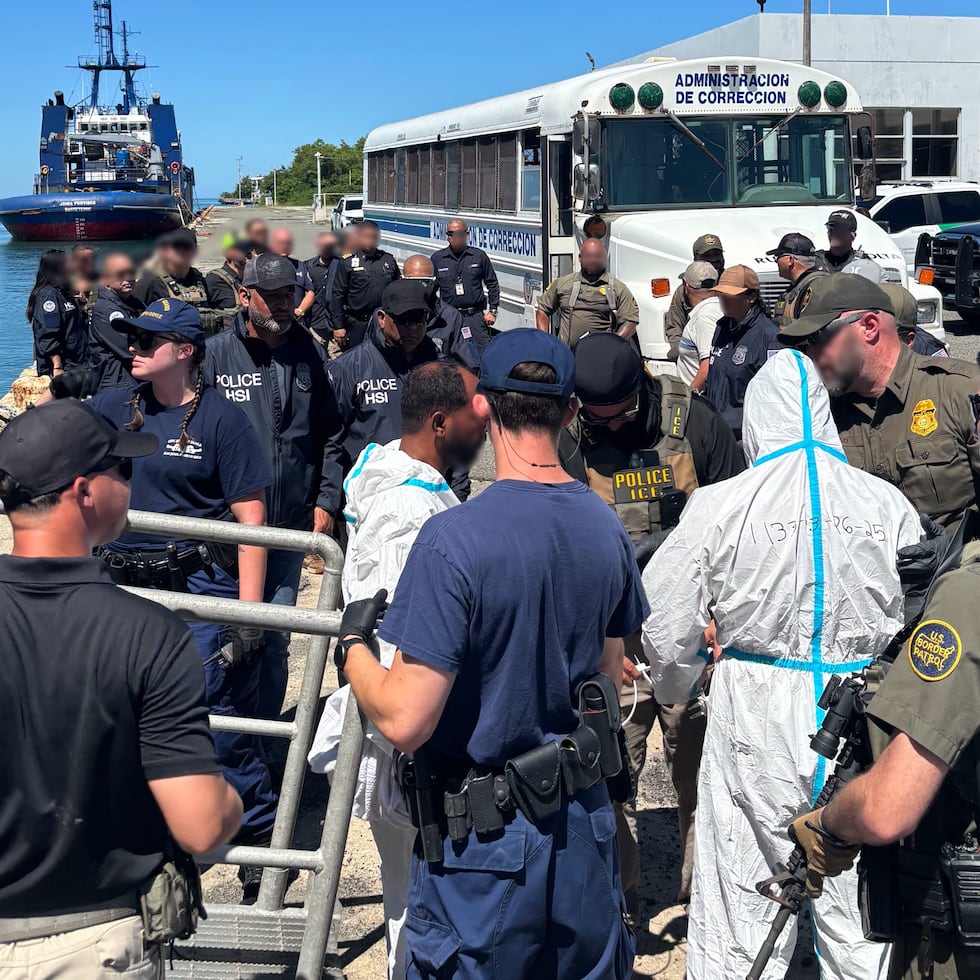 Imagen suministrada por HSI en relación a la acusación de tres personas por el caso de la yola que naufragó cerca de Isla de Mona.