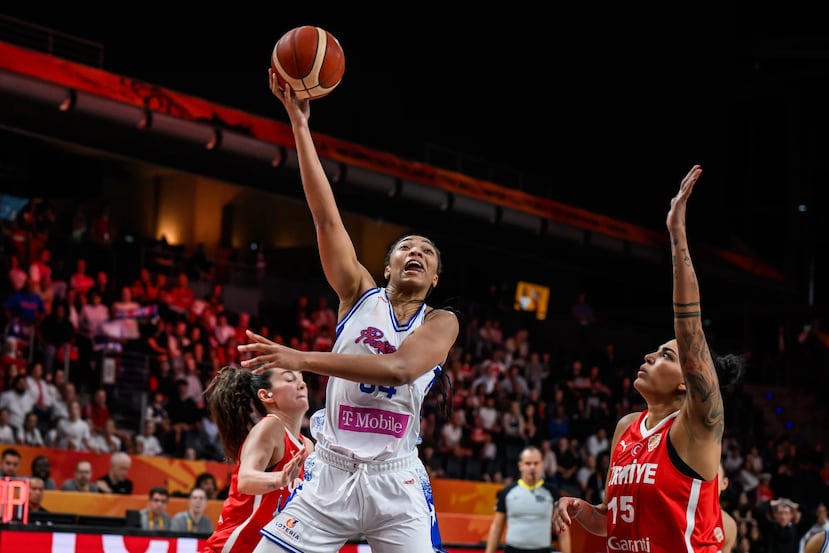 Imani McGee ha sido una pieza valiosa para Puerto Rico en la competencia.