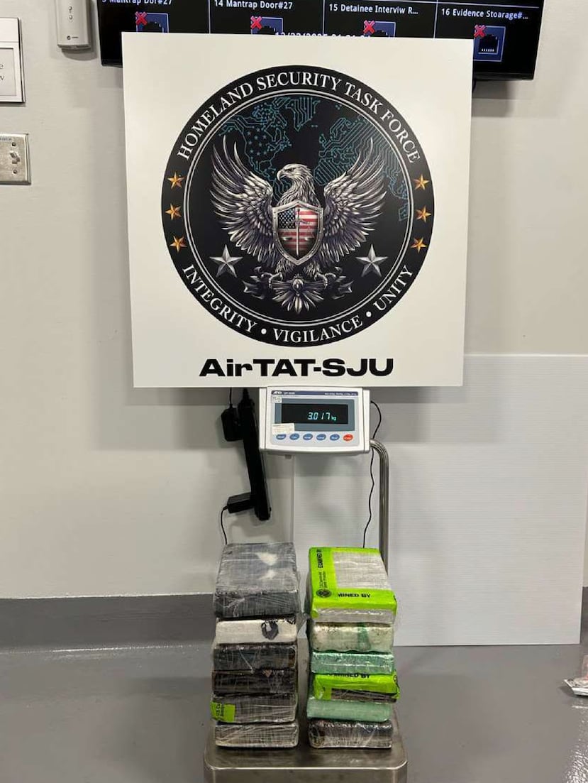Imagen incluida en la denuncia de HSI sobre la cocaína encontrada en el equipaje de una mujer que pretendía viajar del Aeropuerto Internacional Luis Muñoz Marín a Nueva Jersey.