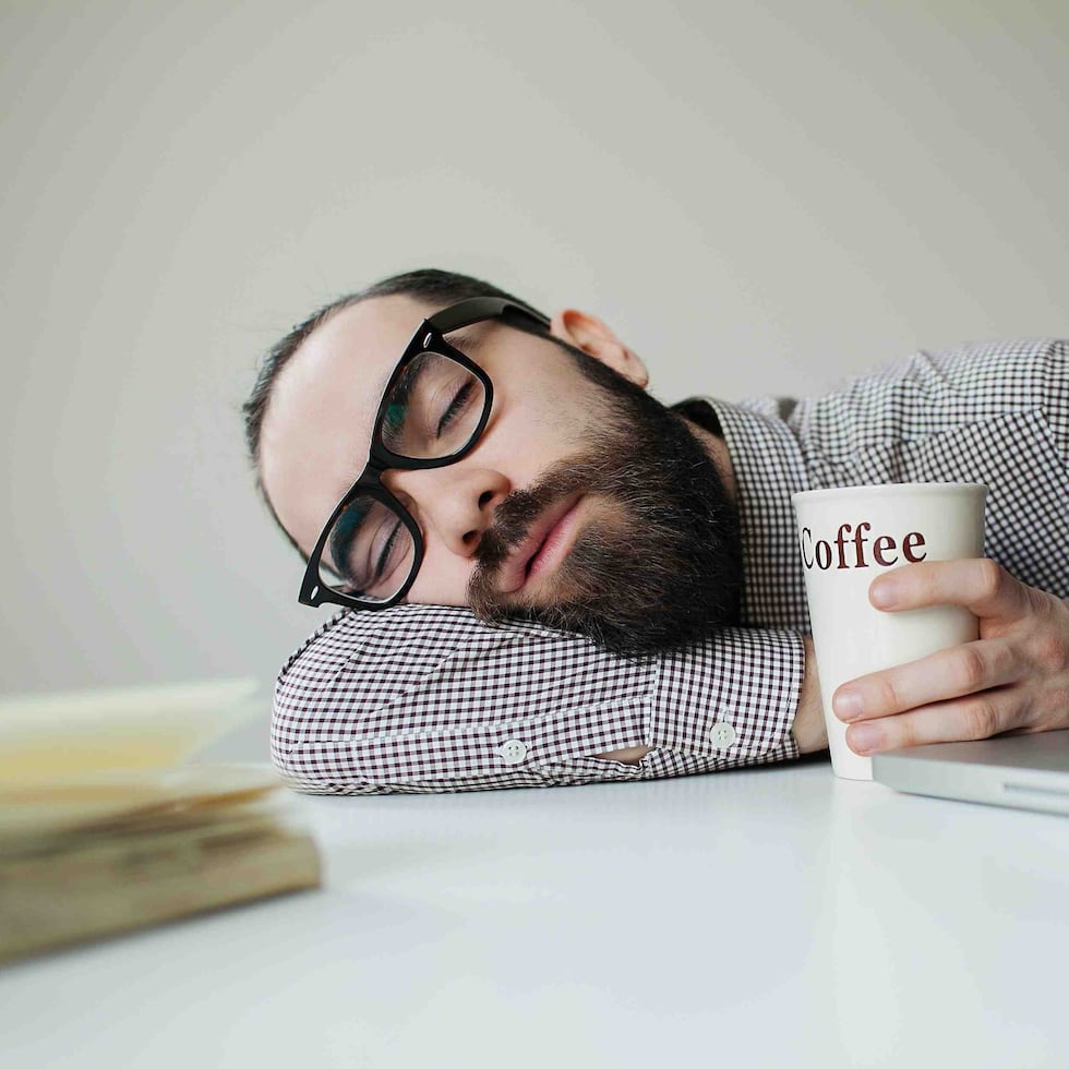 La siesta debe entenderse como un complemento ocasional y no como una solución permanente al cansancio crónico.