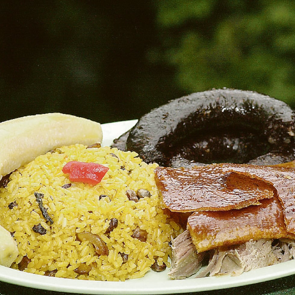 En las fiestas navideñas, poder disfrutar de la comida es una forma de salud social y emocional.
