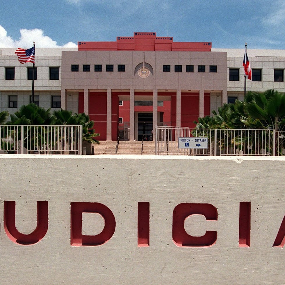 Tras evaluar la prueba presentada por el Ministerio Público, el pasado 12 de mayo un jurado compuesto por 12 personas emitió un veredicto unánime de culpabilidad contra Angeline Lamboy Pérez y Emmanuel Lugo Ramos.